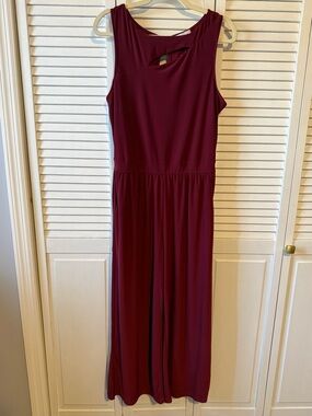 Gilli Burgundy Sleeveless Cutout Jumpsuit
